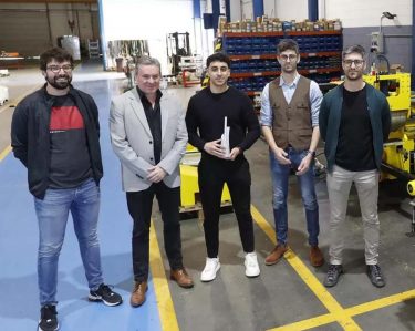 Una empresa gironina dissenya un forn per irrompre en el sector de l’automoció